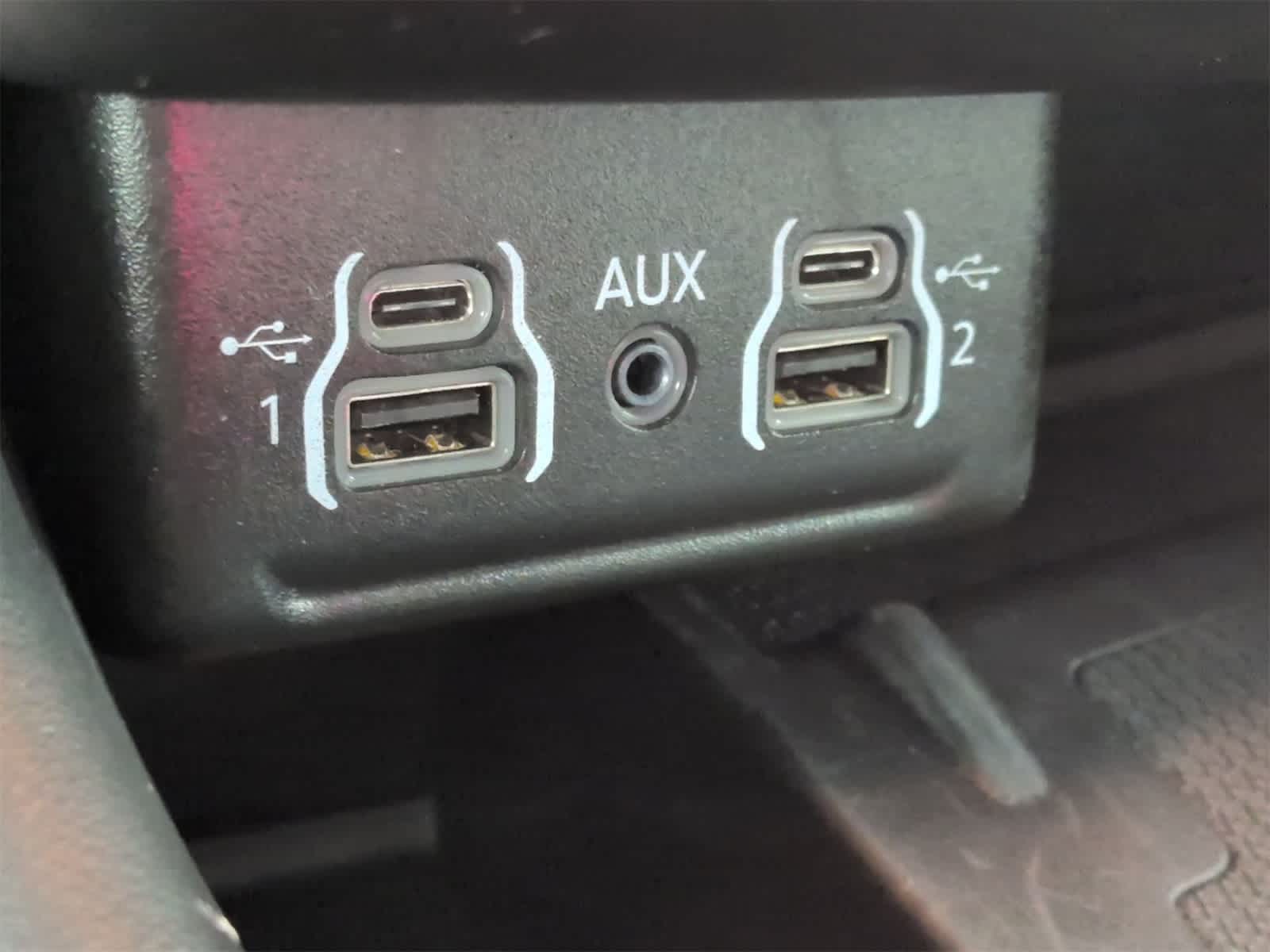 Thumbnail: 2021 Dodge Durango - 34