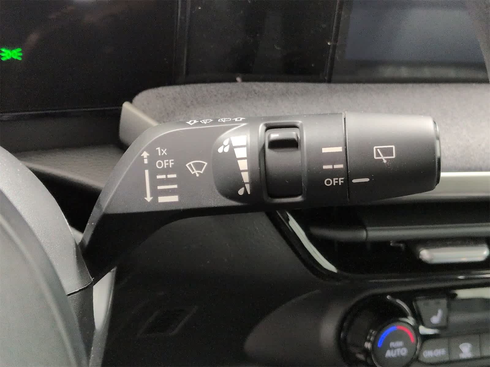 Thumbnail: 2026 Nissan Kicks - 28