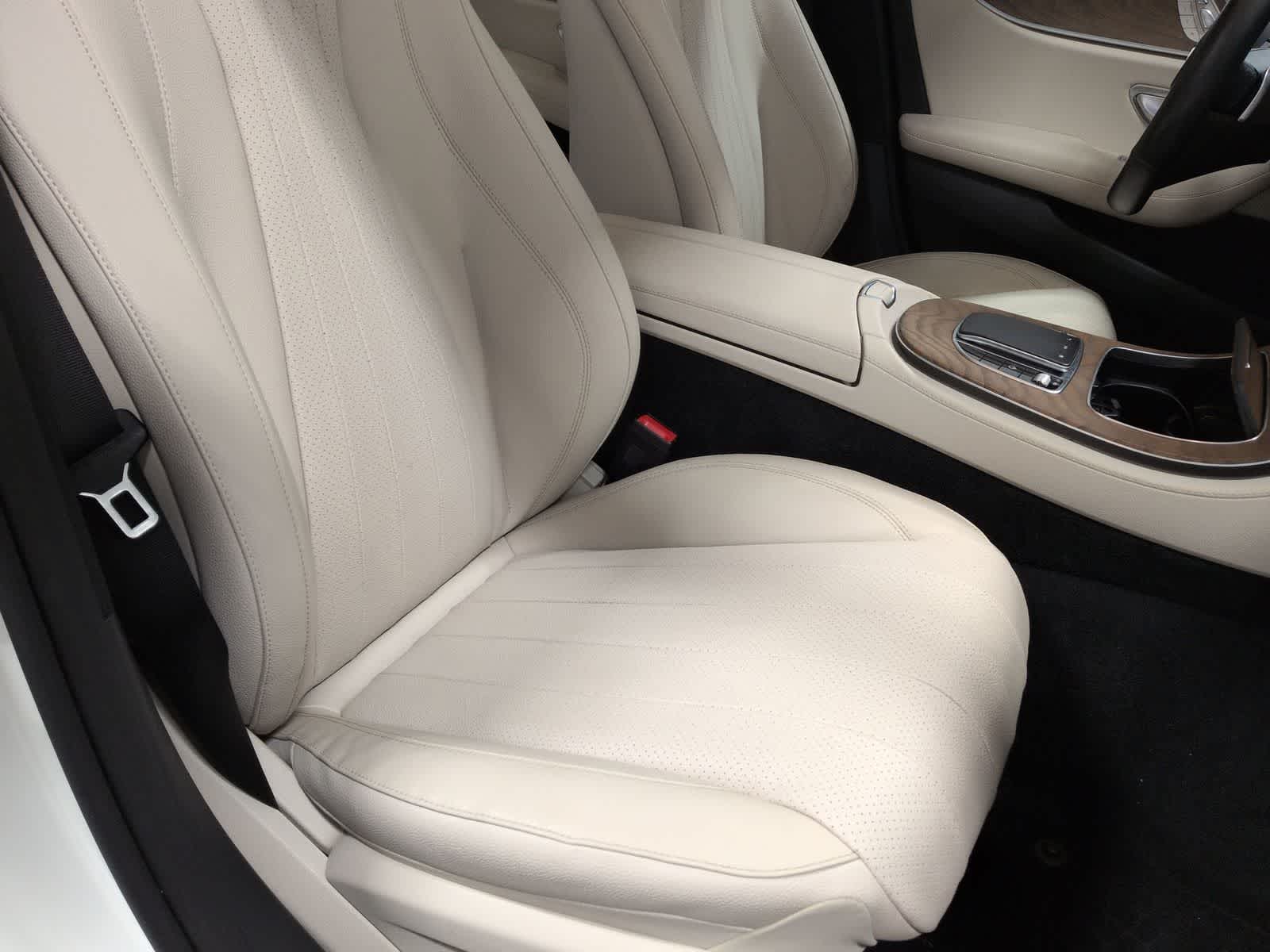 Thumbnail: 2021 Mercedes-Benz E-Class - 24