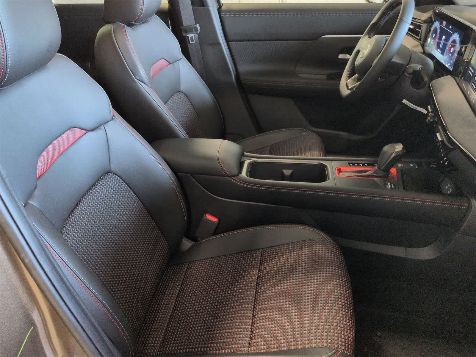 Thumbnail: 2026 Nissan Kicks - 22