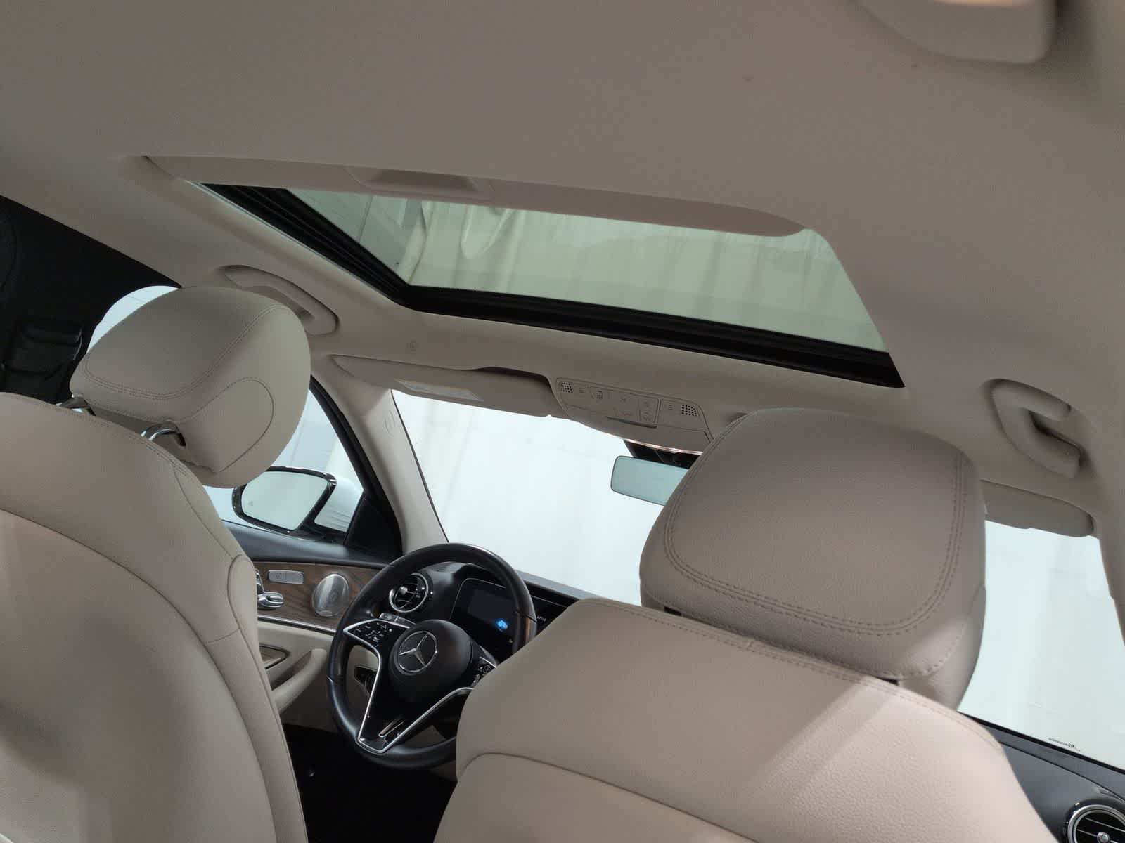 Thumbnail: 2021 Mercedes-Benz E-Class - 23