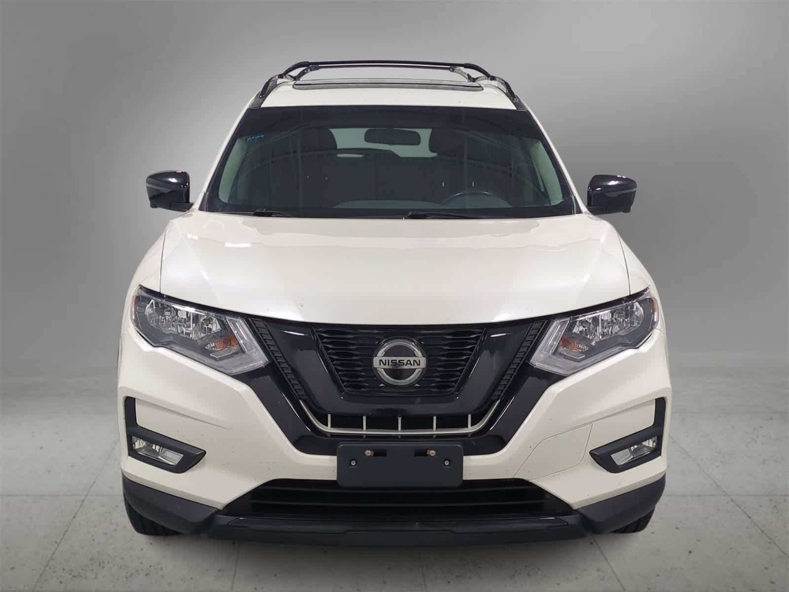 Thumbnail: 2018 Nissan Rogue - 3