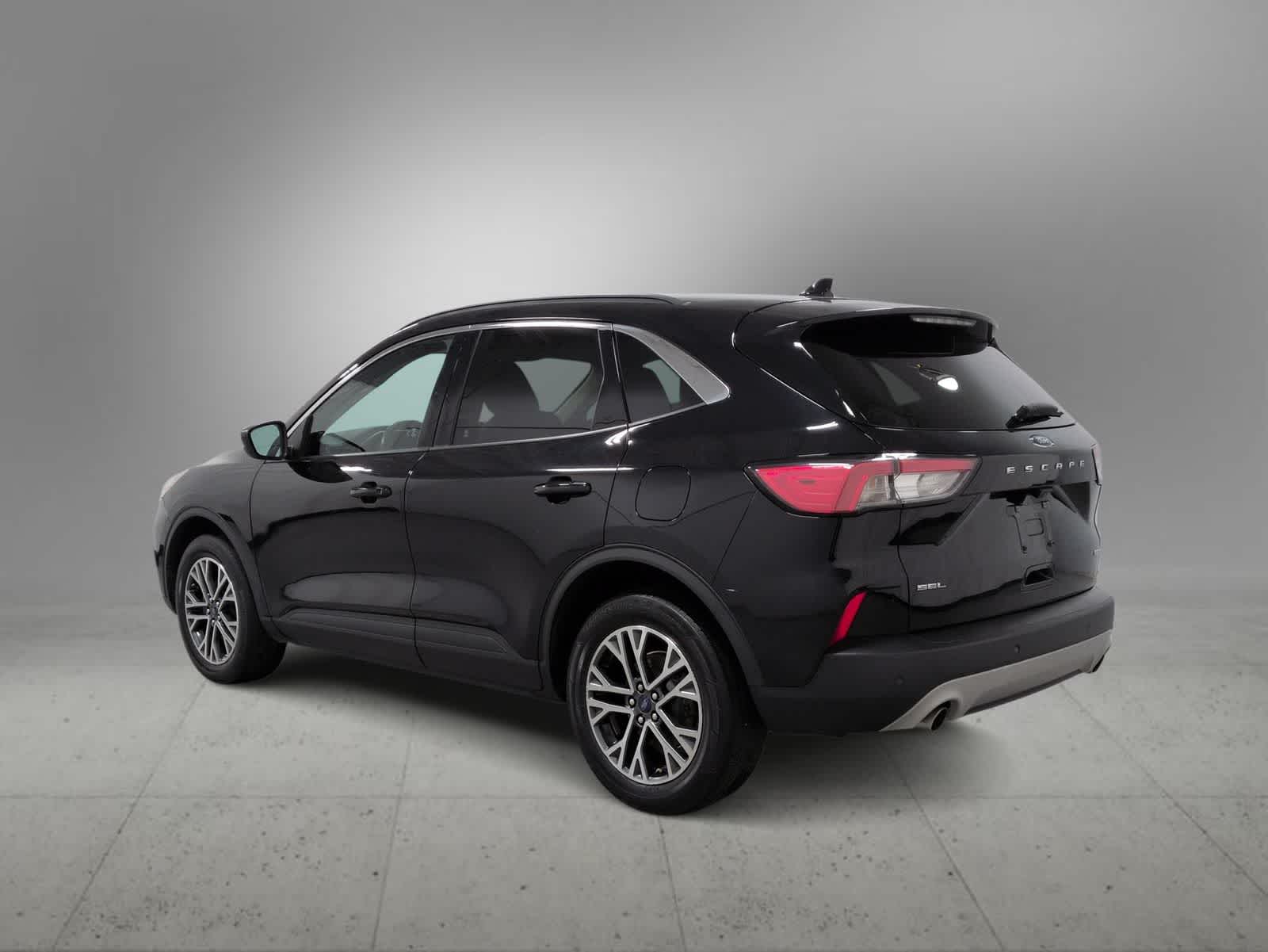 Thumbnail: 2020 Ford Escape - 6