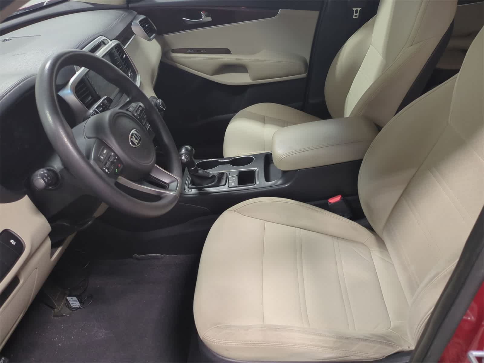 Thumbnail: 2017 Kia Sorento - 17