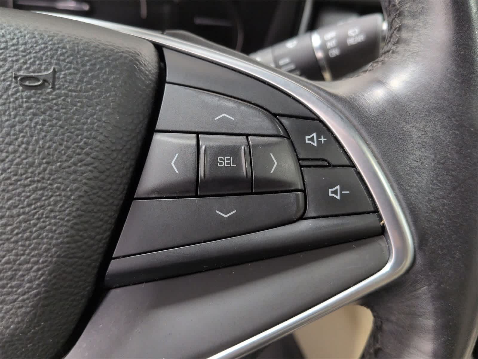Thumbnail: 2017 Cadillac XT5 - 26