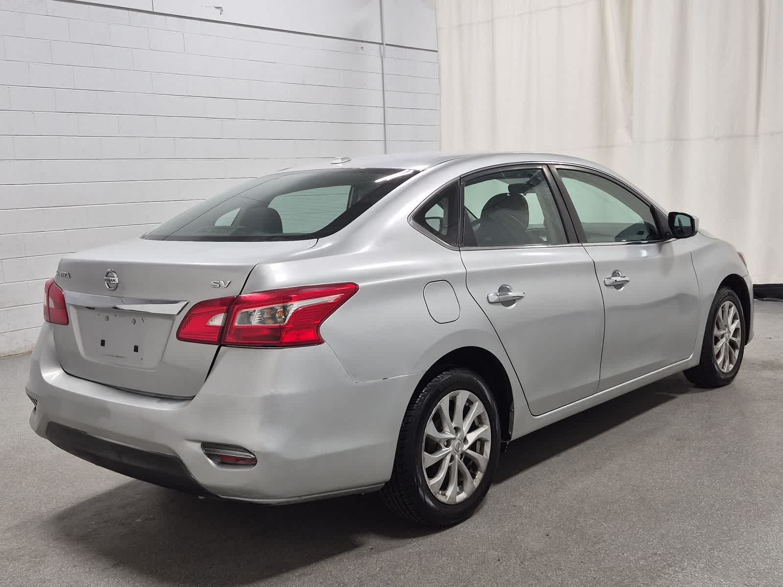 Thumbnail: 2018 Nissan Sentra - 14