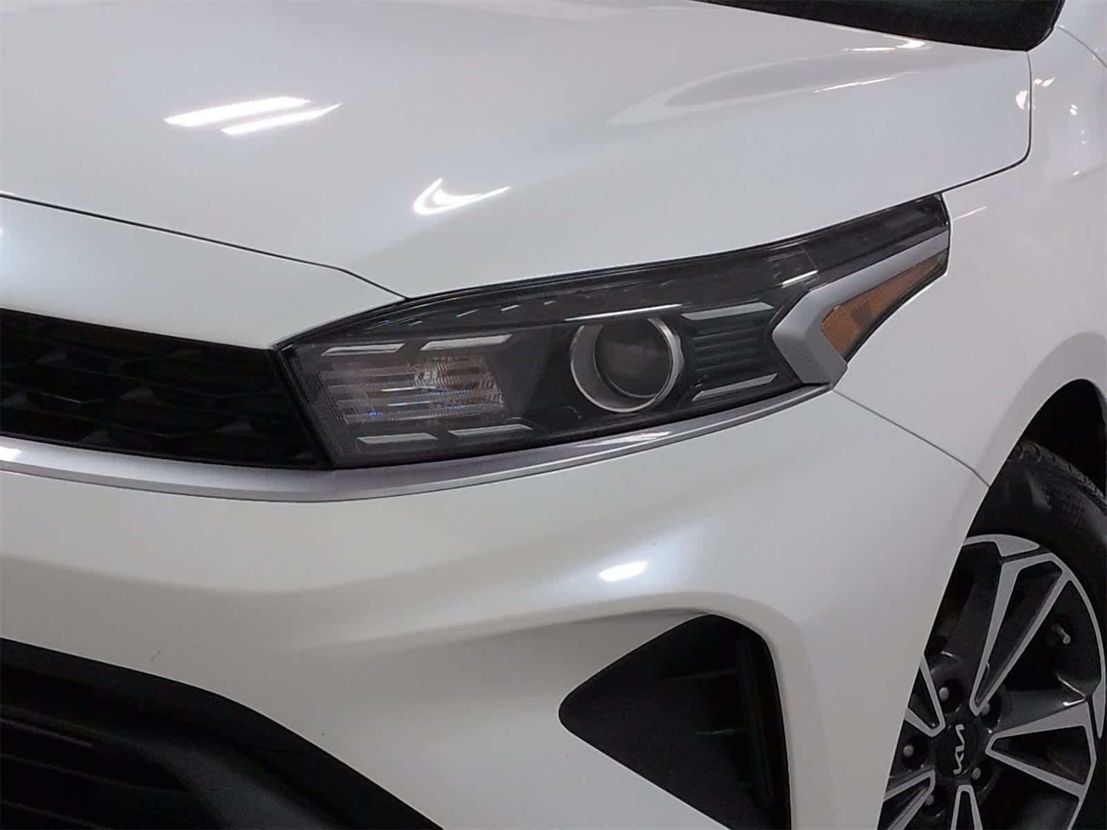 Thumbnail: 2023 Kia Forte - 11