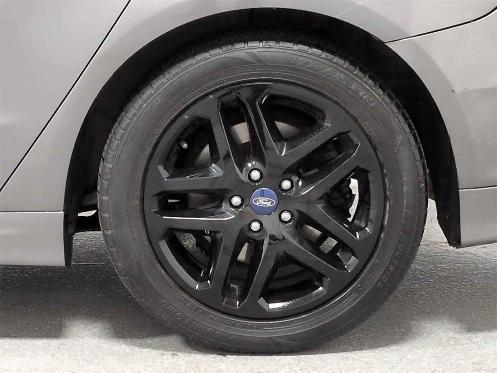 Thumbnail: 2013 Ford Fusion - 14