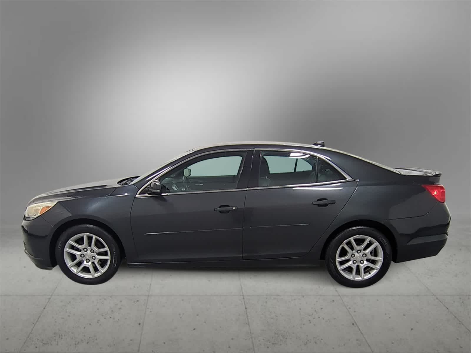 Thumbnail: 2014 Chevrolet Malibu - 5