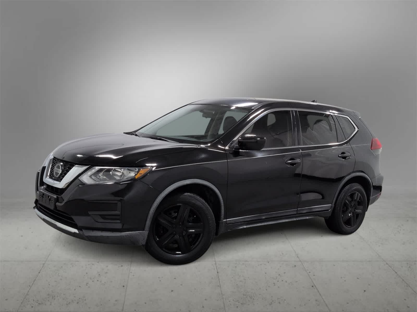 2018 Nissan Rogue S's photo