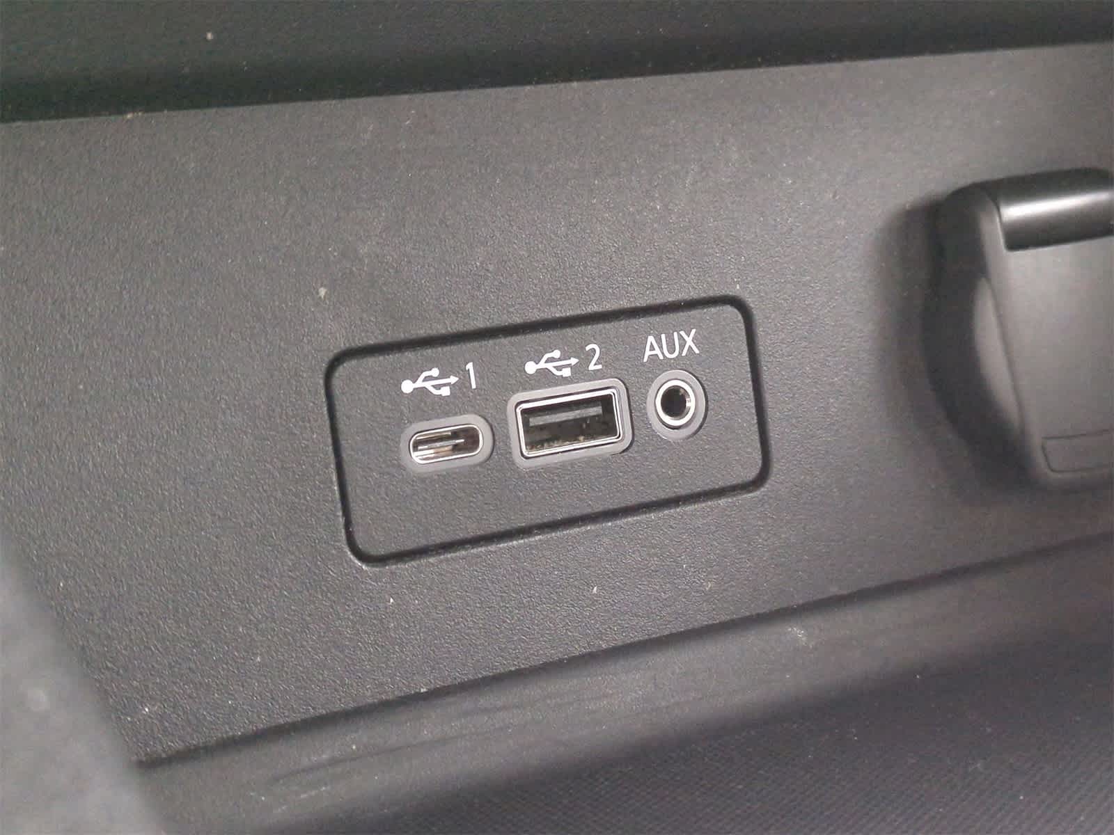 Thumbnail: 2023 Nissan Sentra - 30