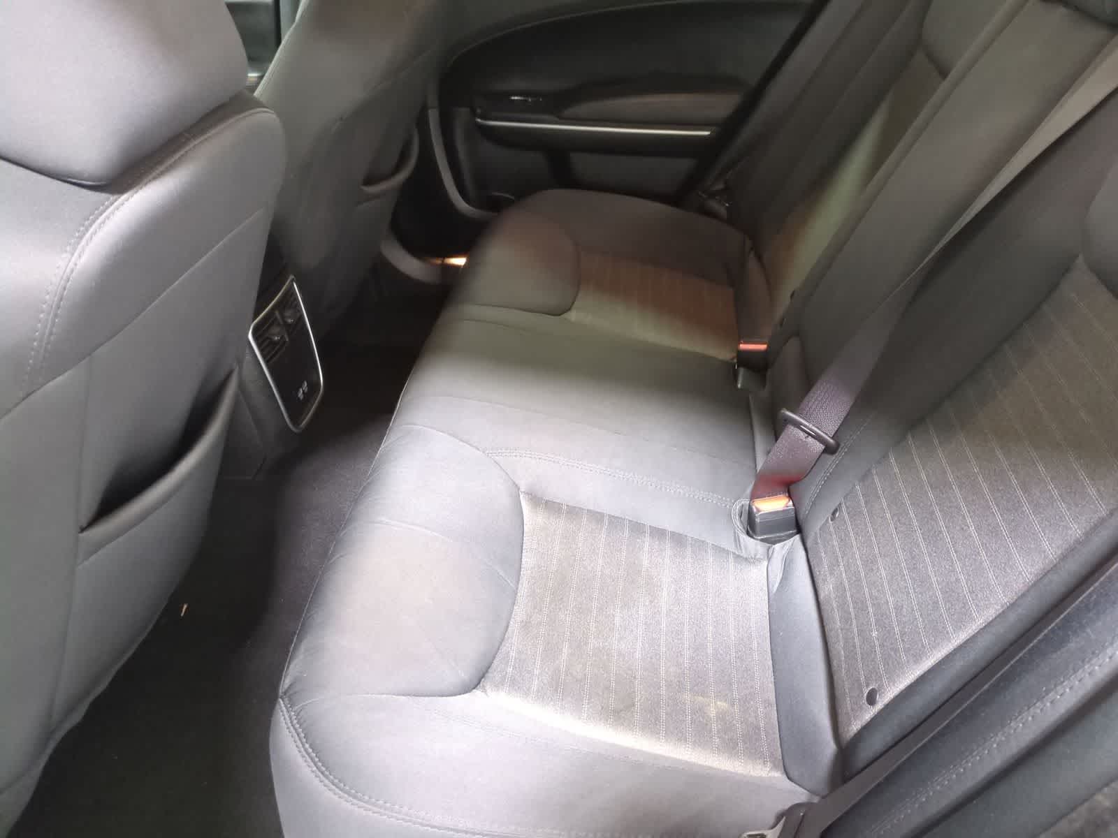 Thumbnail: 2022 Chrysler 300 - 19