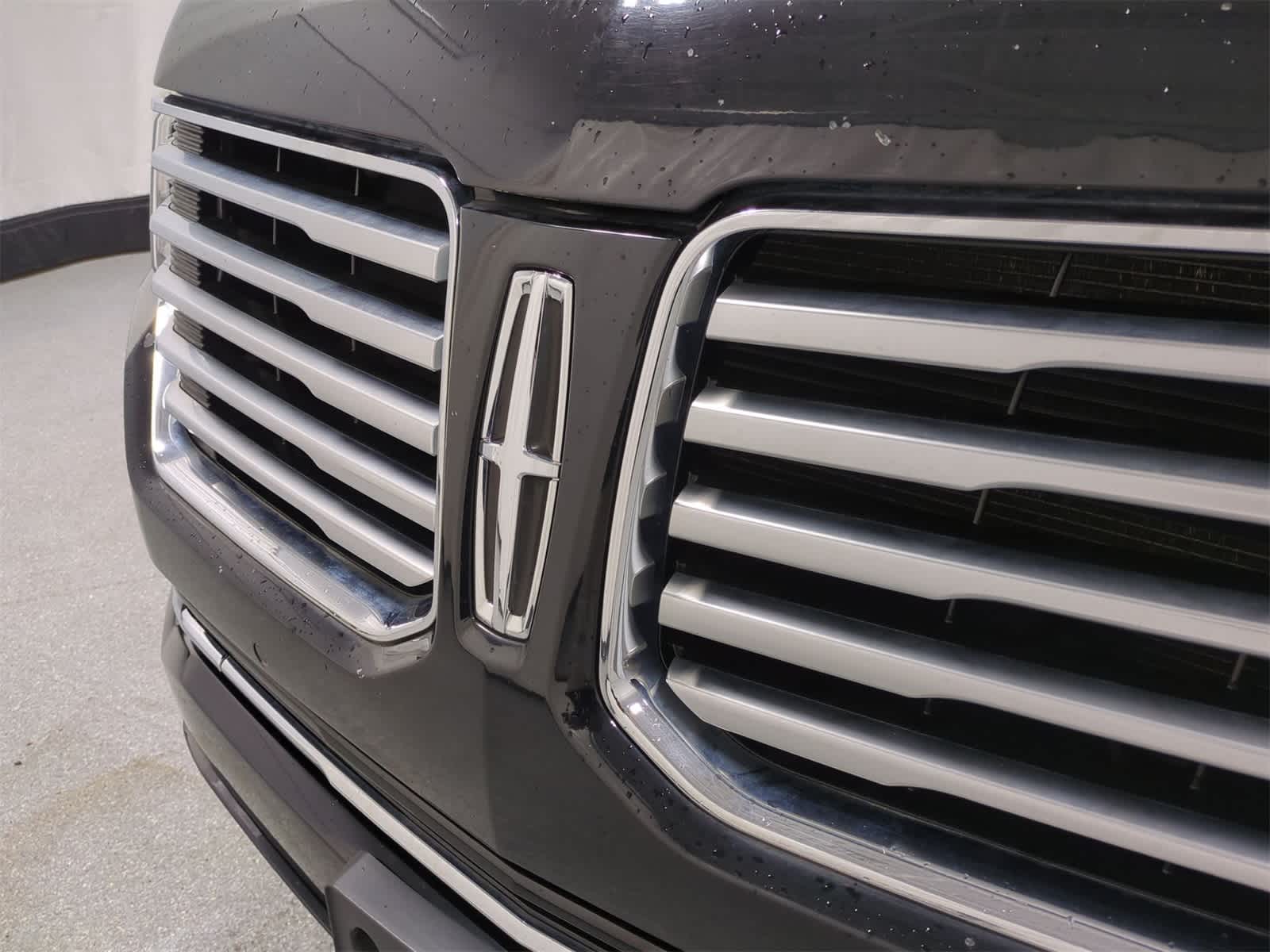 Thumbnail: 2017 Lincoln Navigator - 12