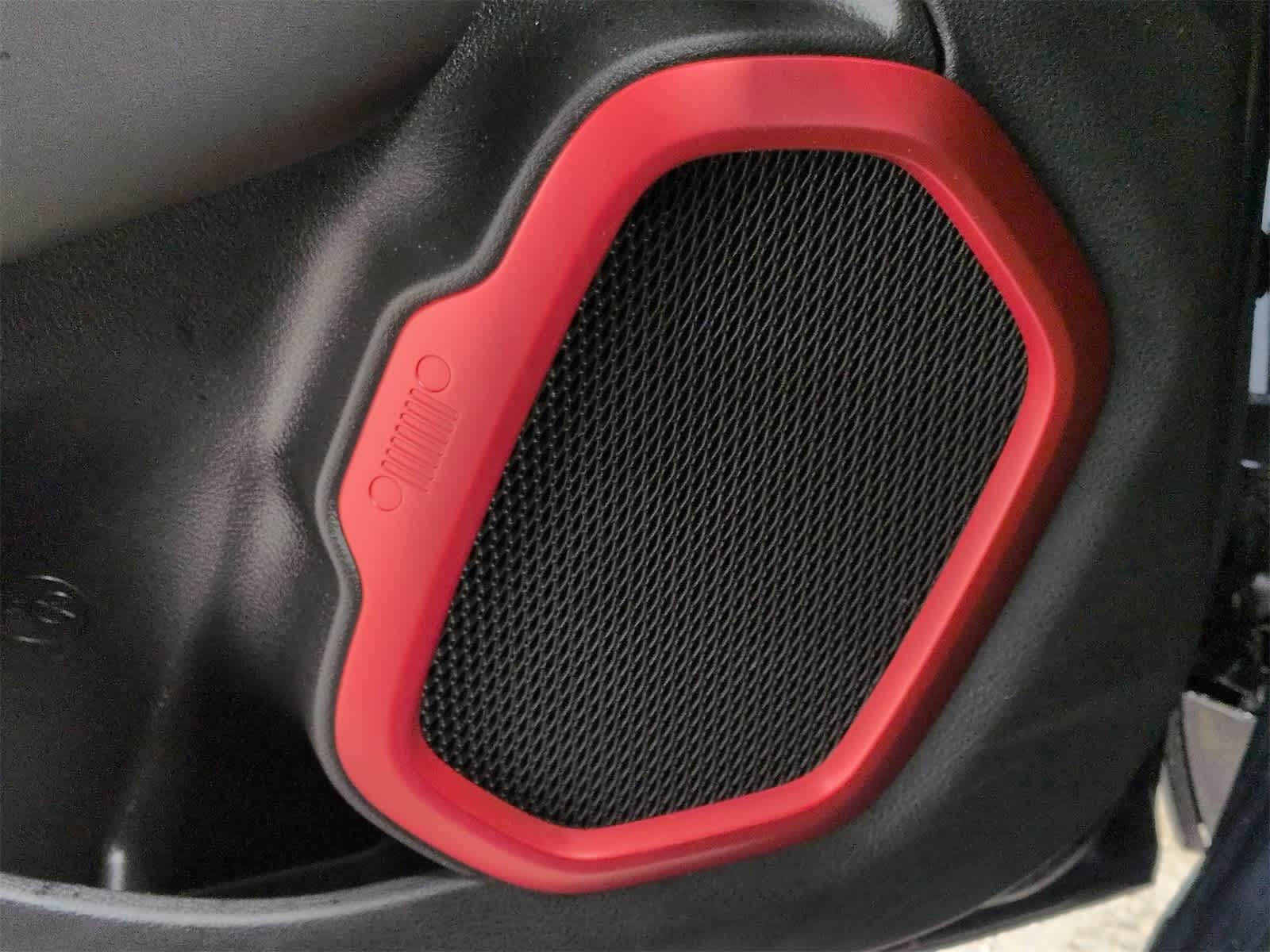 Thumbnail: 2023 Jeep Renegade - 31