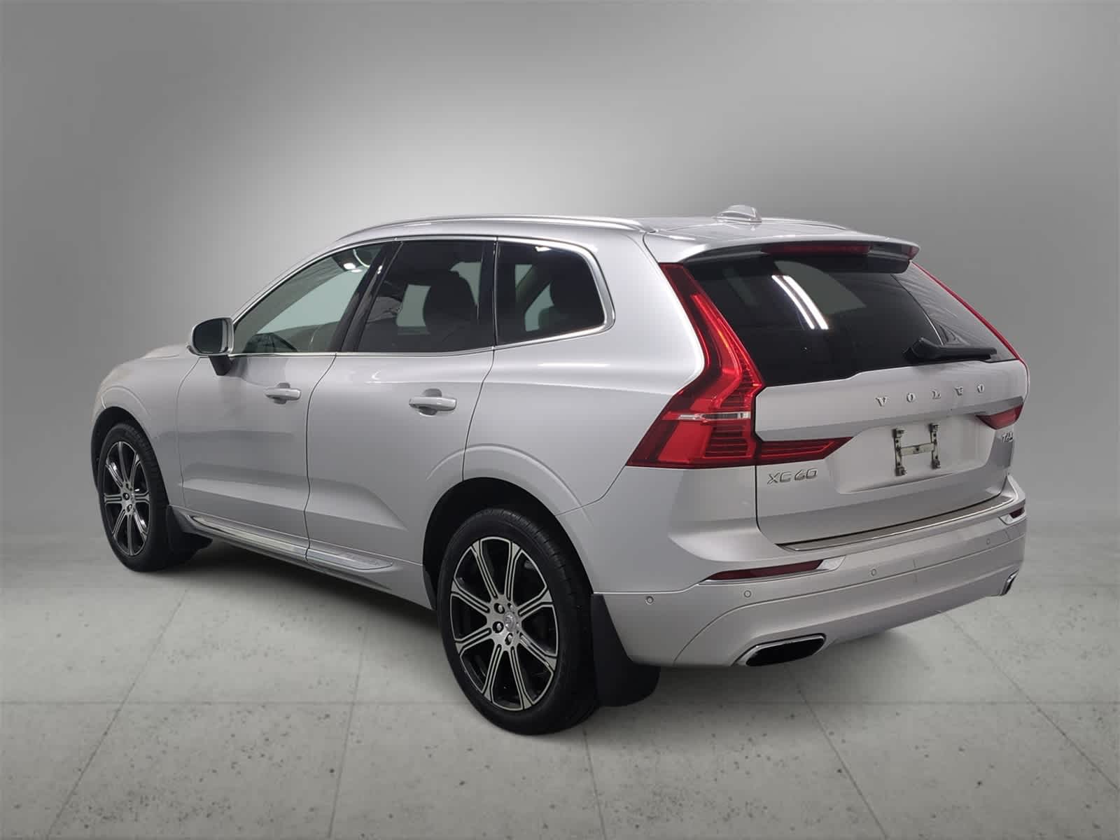 Thumbnail: 2018 Volvo XC60 - 6