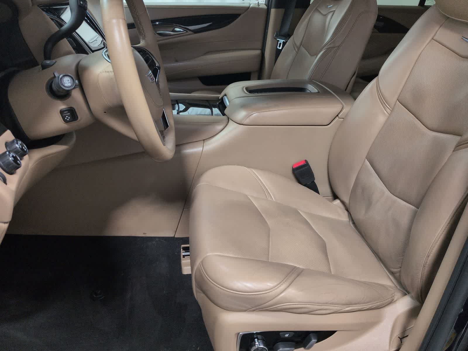 Thumbnail: 2019 Cadillac Escalade - 23