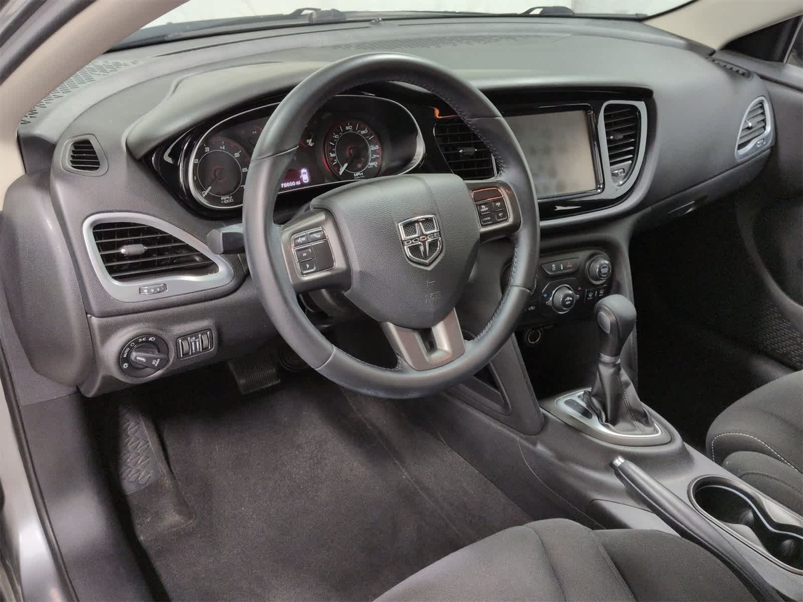 2013 Dodge Dart SXT photo 2