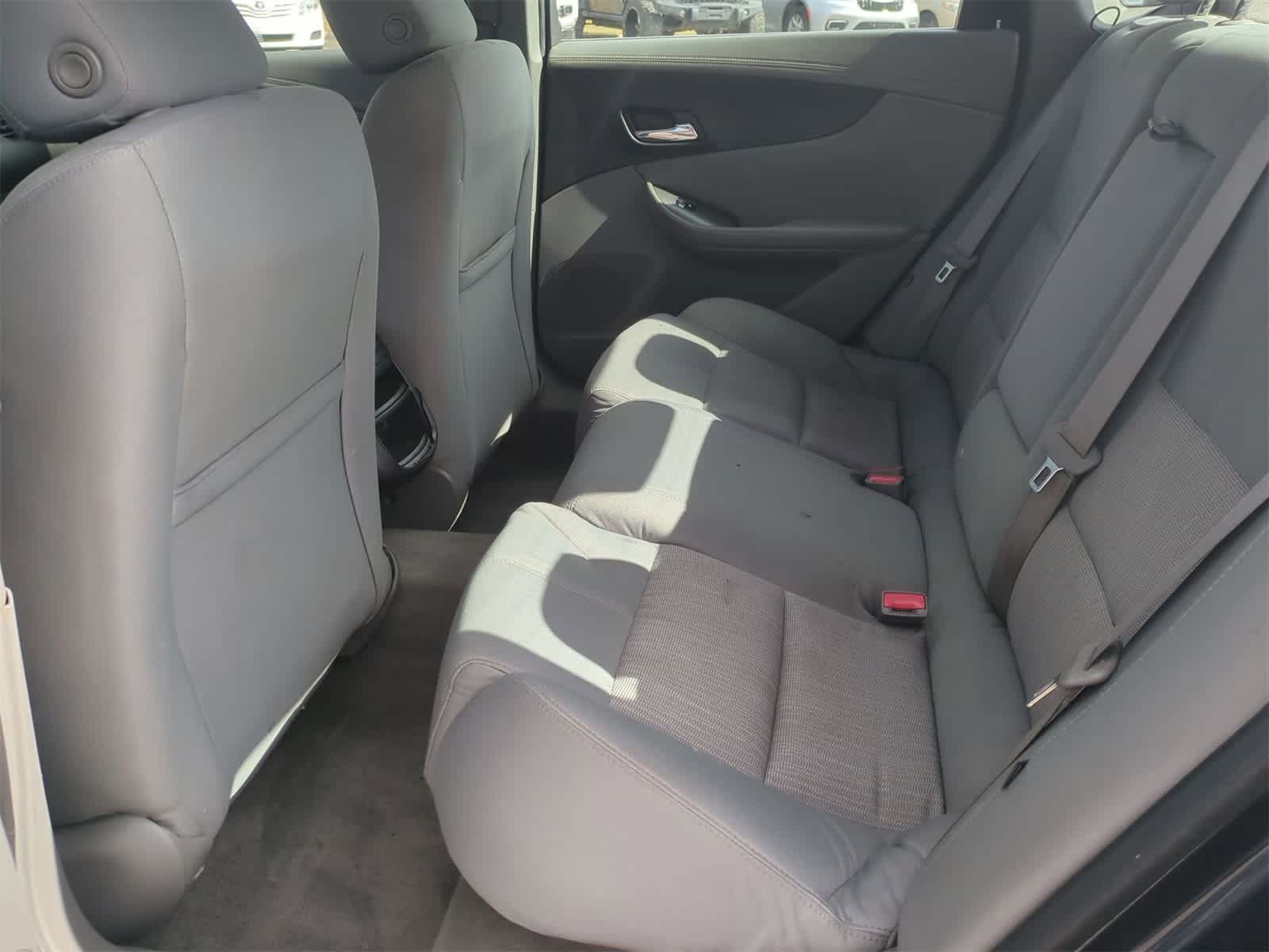 Thumbnail: 2014 Chevrolet Impala - 19