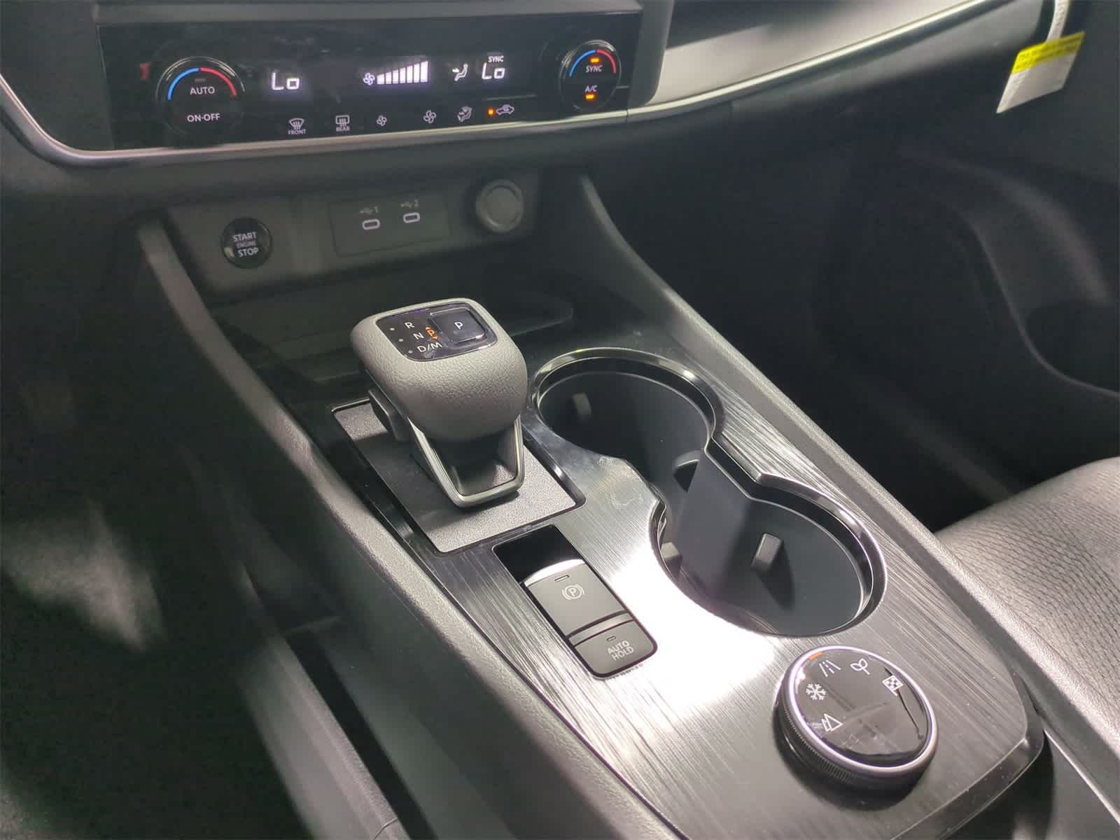 Thumbnail: 2026 Nissan Rogue - 32