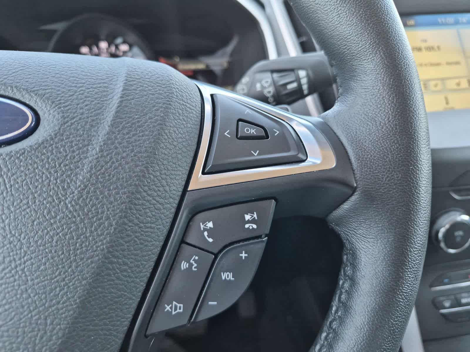 Thumbnail: 2018 Ford Edge - 25