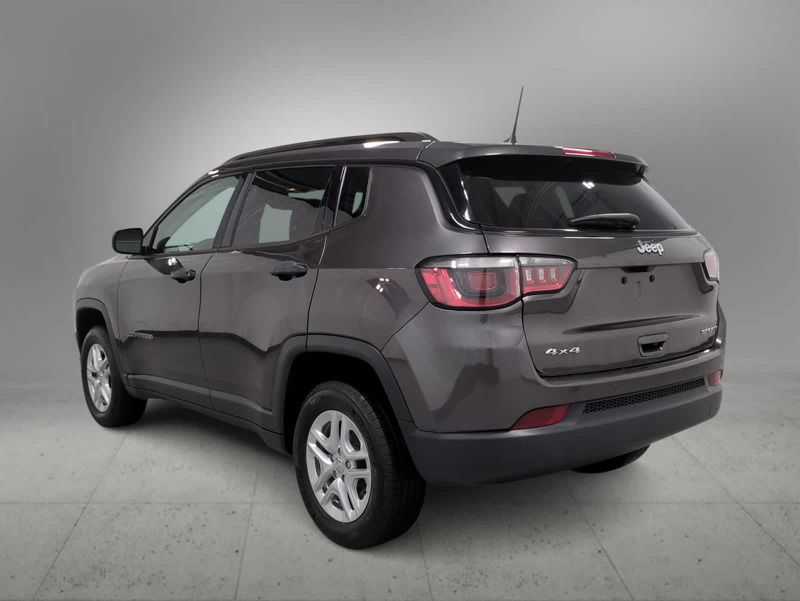 Thumbnail: 2018 Jeep Compass - 6