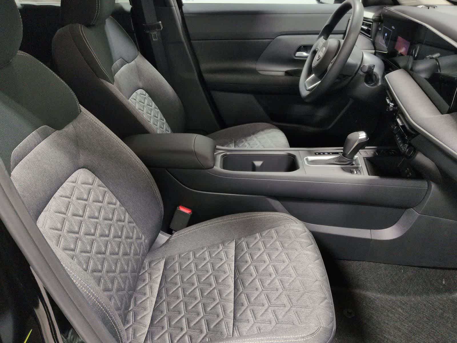 Thumbnail: 2026 Nissan Kicks - 21