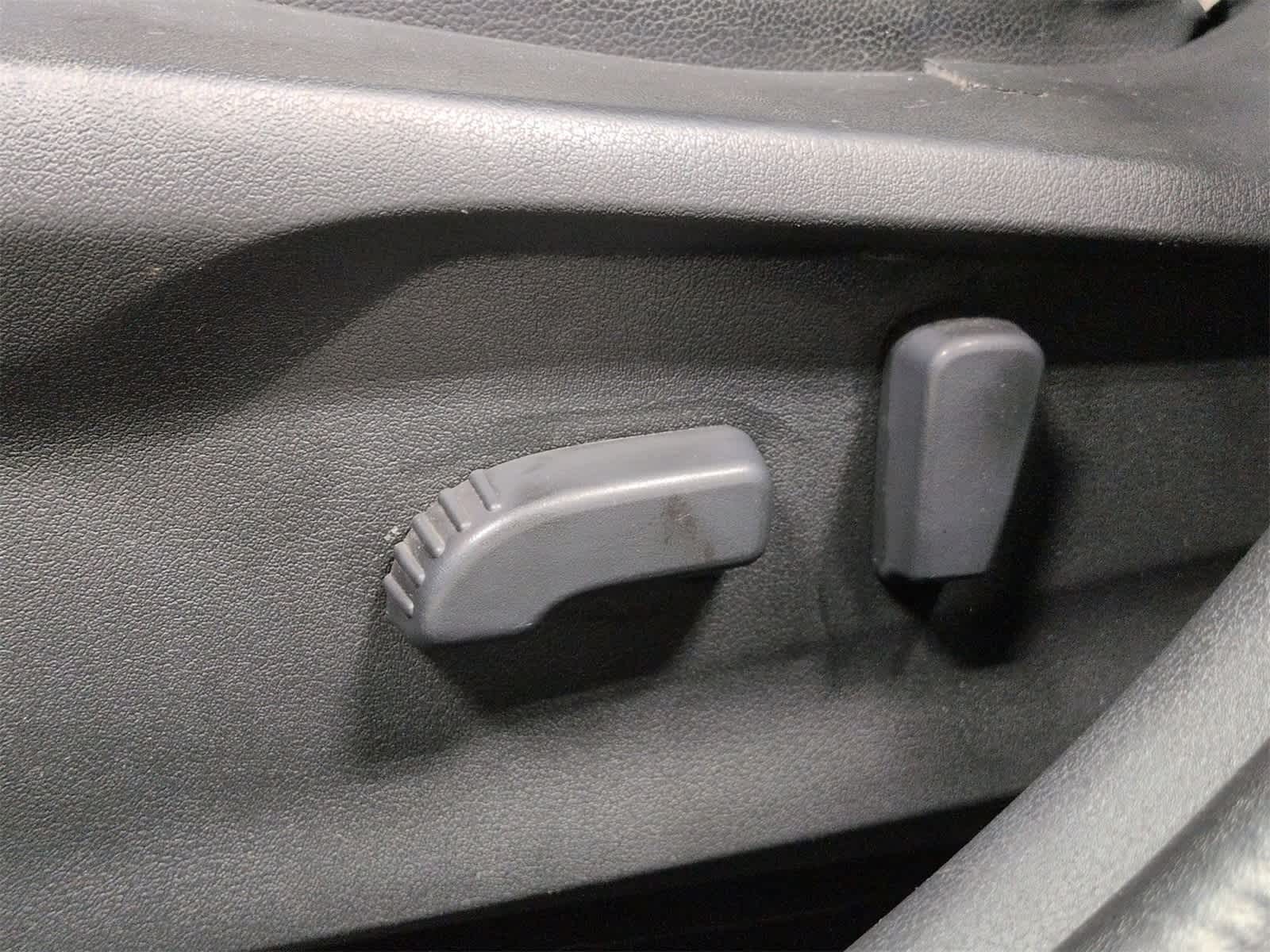 Thumbnail: 2018 Subaru Crosstrek - 17