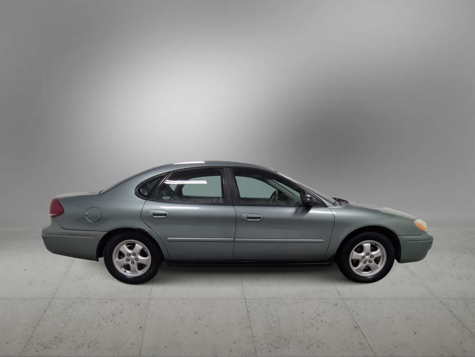 Thumbnail: 2006 Ford Taurus - 9