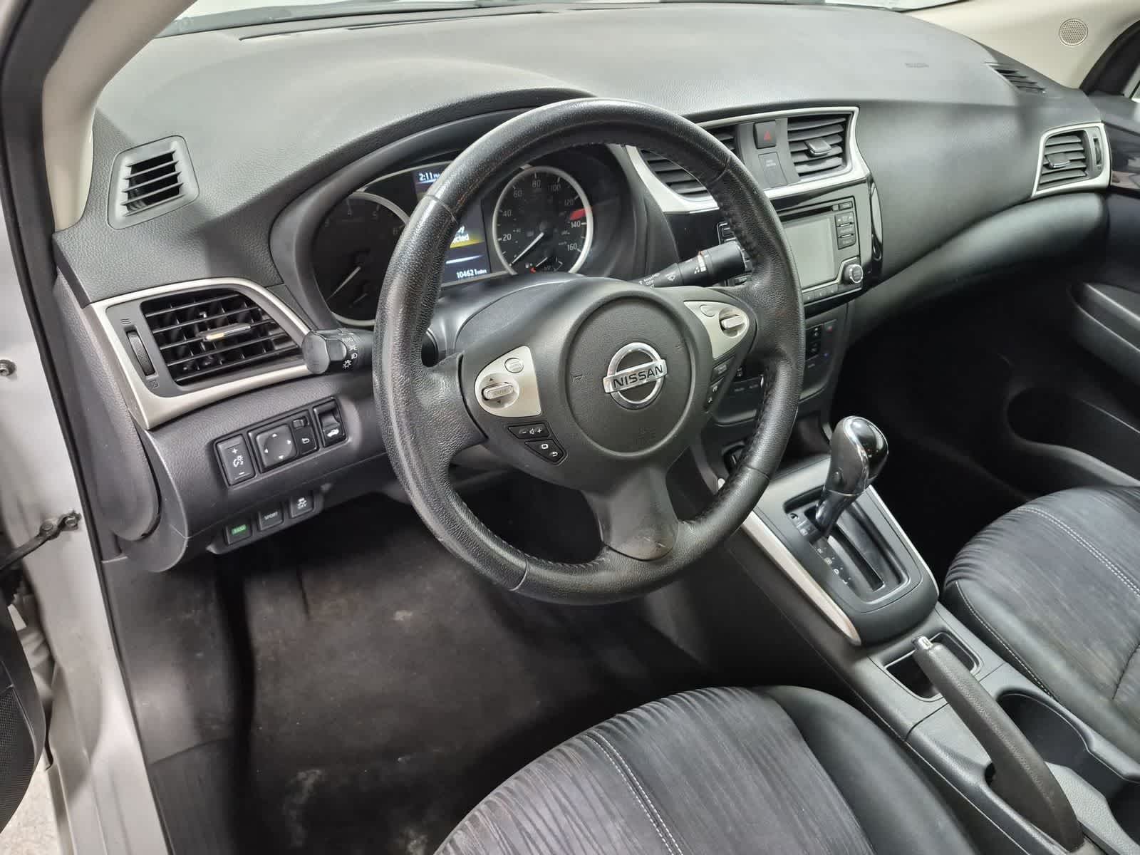 Thumbnail: 2018 Nissan Sentra - 10
