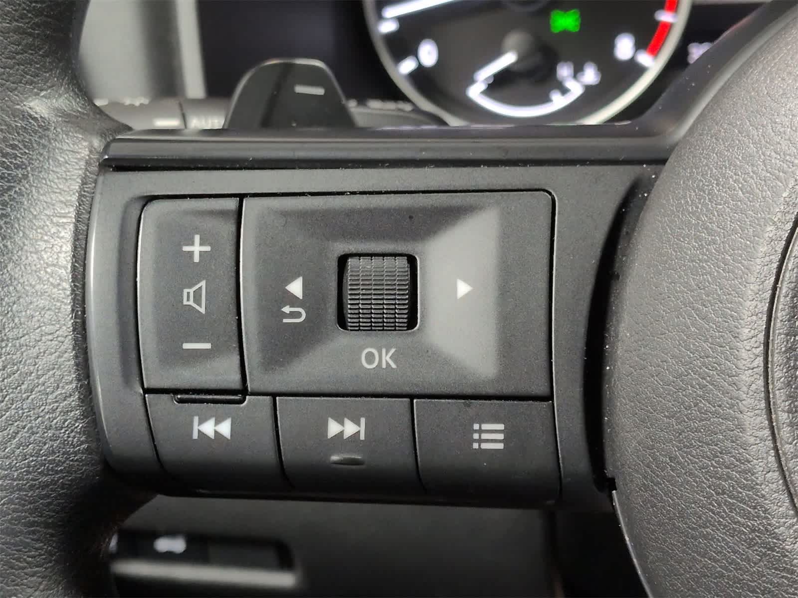 Thumbnail: 2024 Nissan Rogue - 24