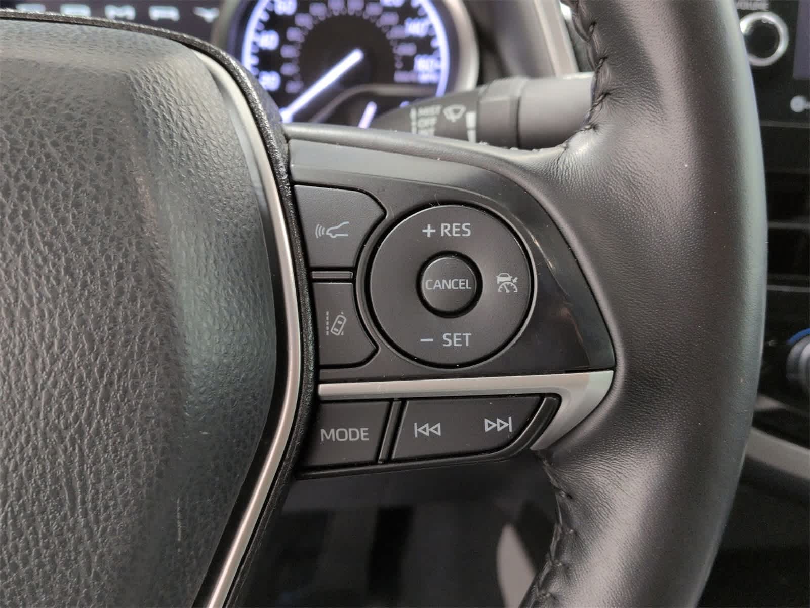 Thumbnail: 2022 Toyota Camry - 25