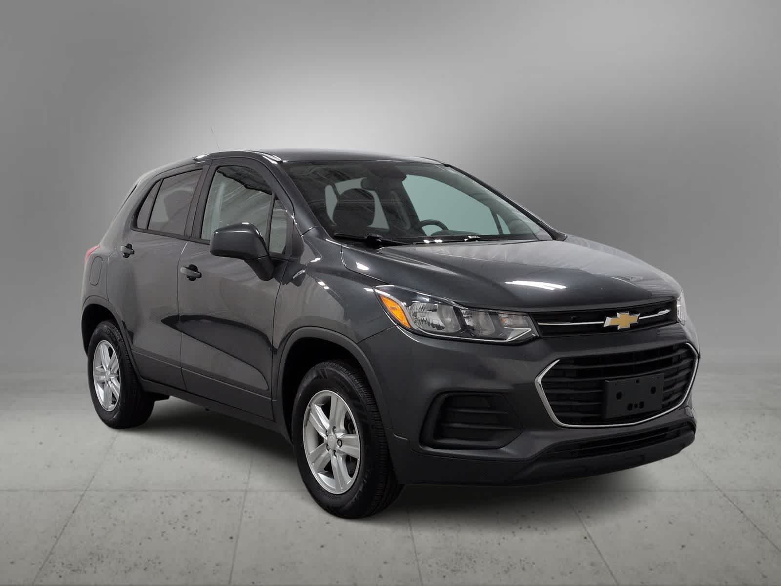 Used 2019 Chevrolet Trax LS with VIN 3GNCJNSB0KL399527 for sale in Farmington, MI