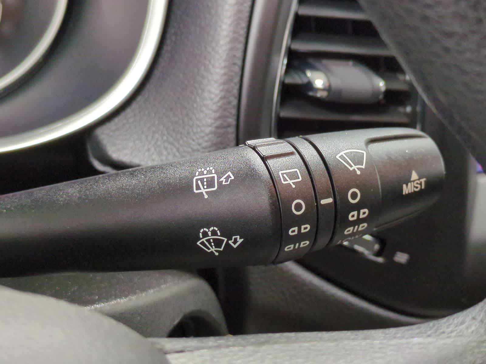 Thumbnail: 2018 Jeep Compass - 25