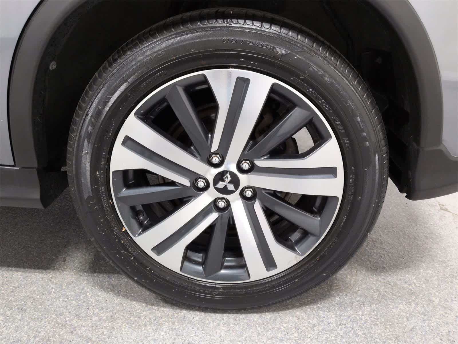 Thumbnail: 2020 Mitsubishi Outlander Sport - 14