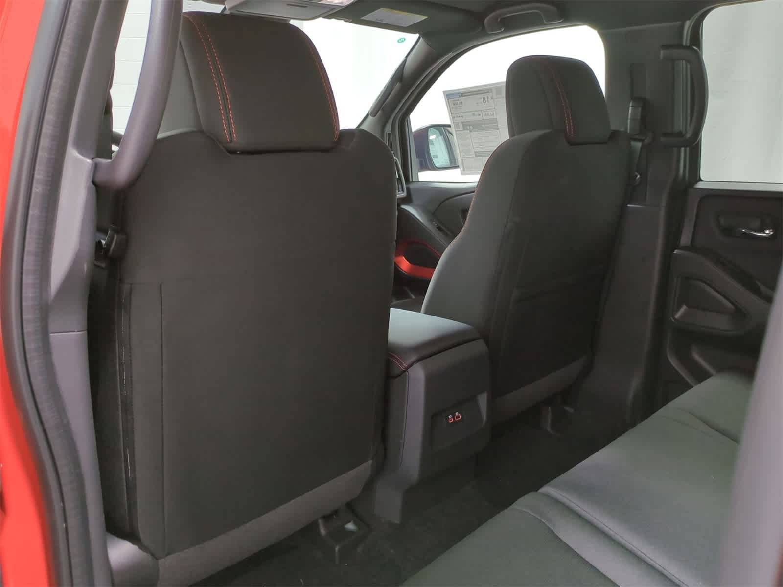 Thumbnail: 2025 Nissan Frontier - 19