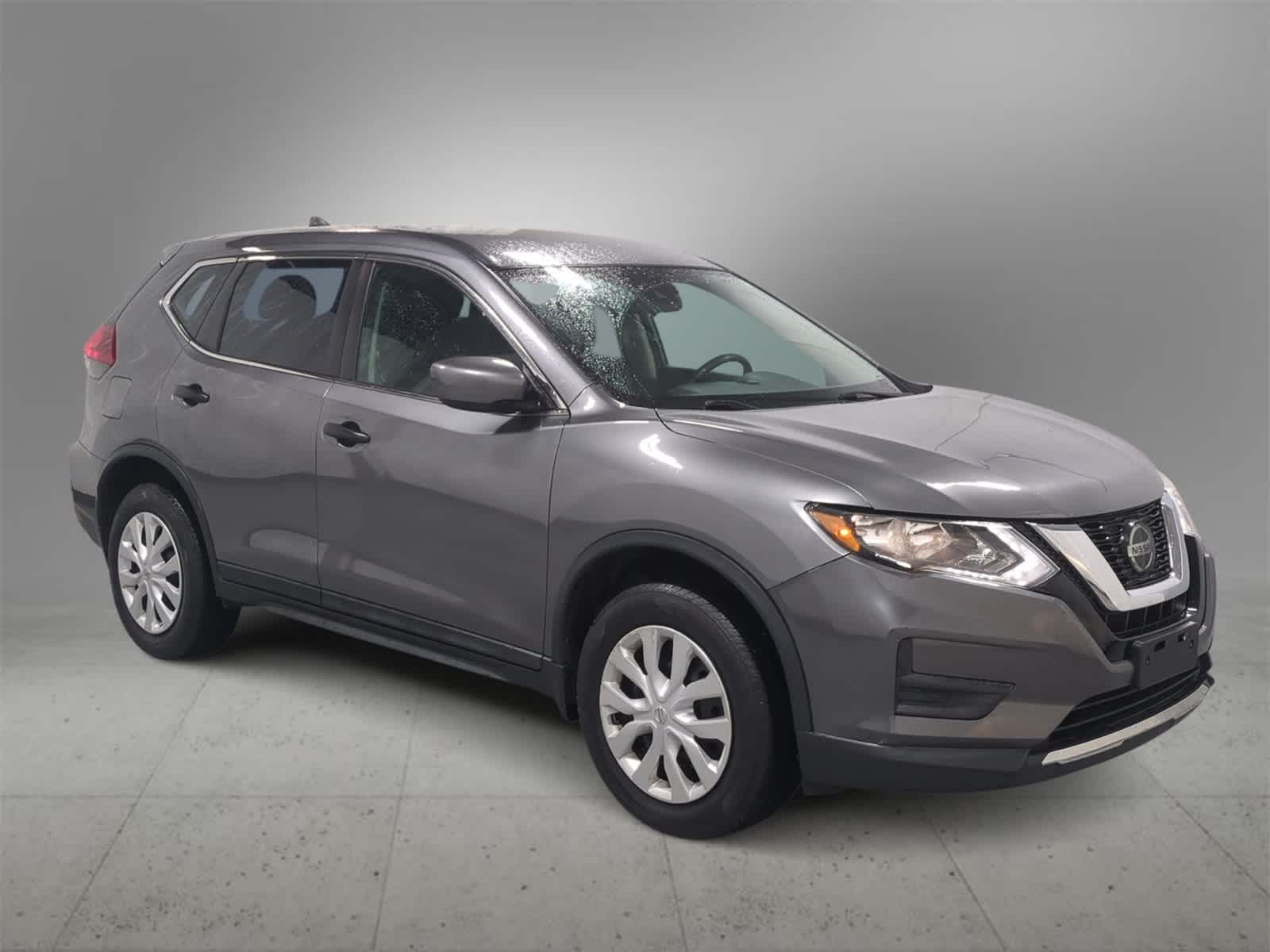 Used 2020 Nissan Rogue S with VIN 5N1AT2MVXLC787986 for sale in Farmington, MI