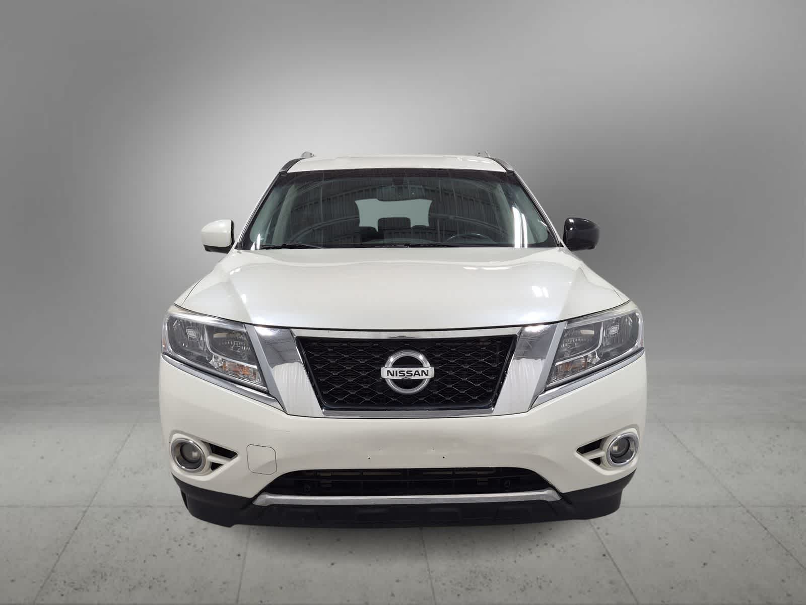 Thumbnail: 2015 Nissan Pathfinder - 3