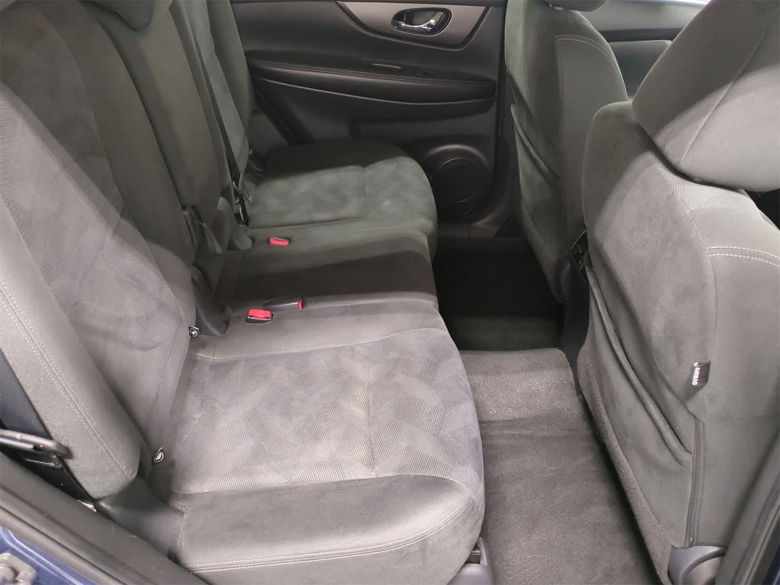 Thumbnail: 2016 Nissan Rogue - 21
