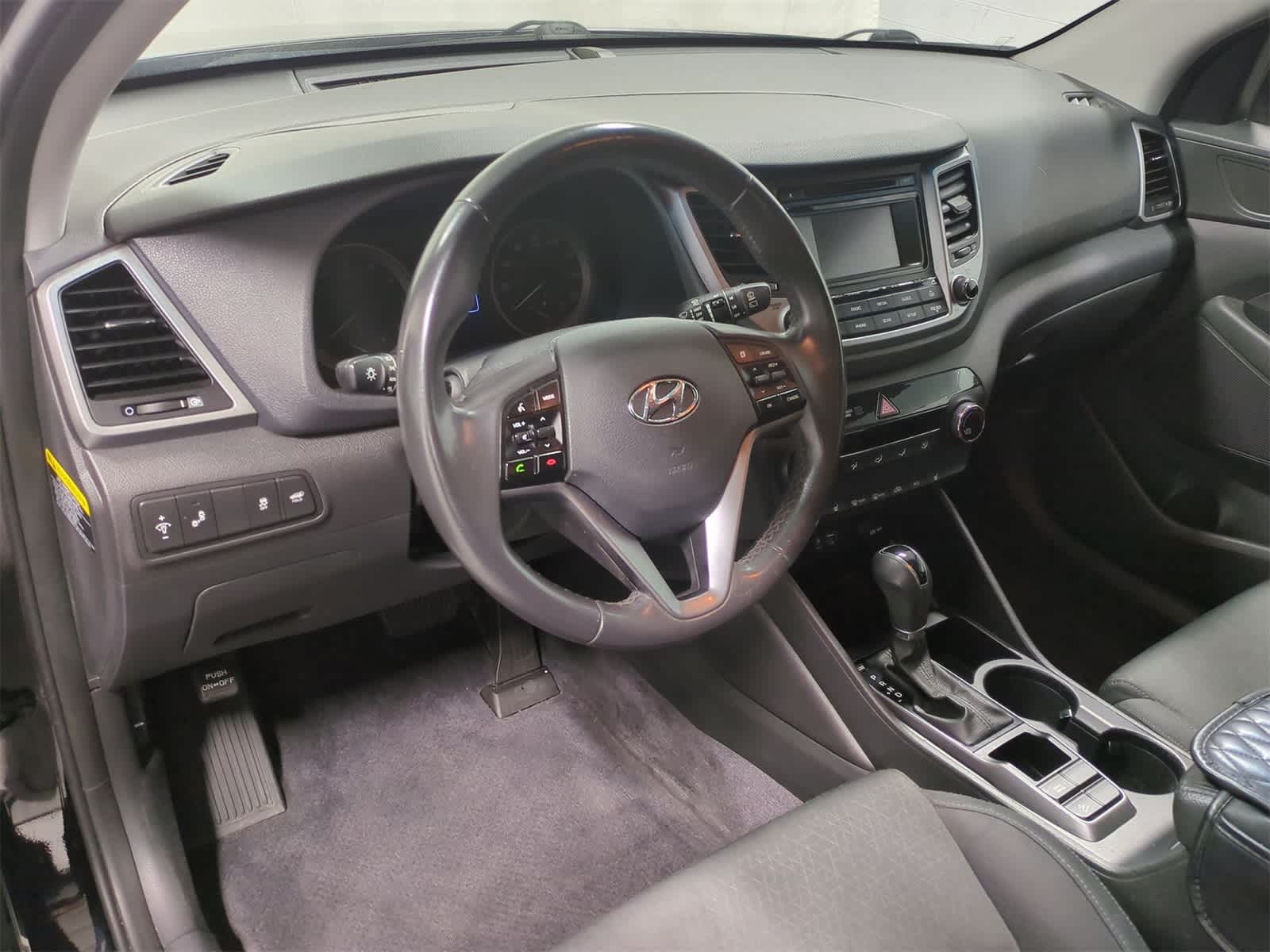 Thumbnail: 2016 Hyundai Tucson - 10