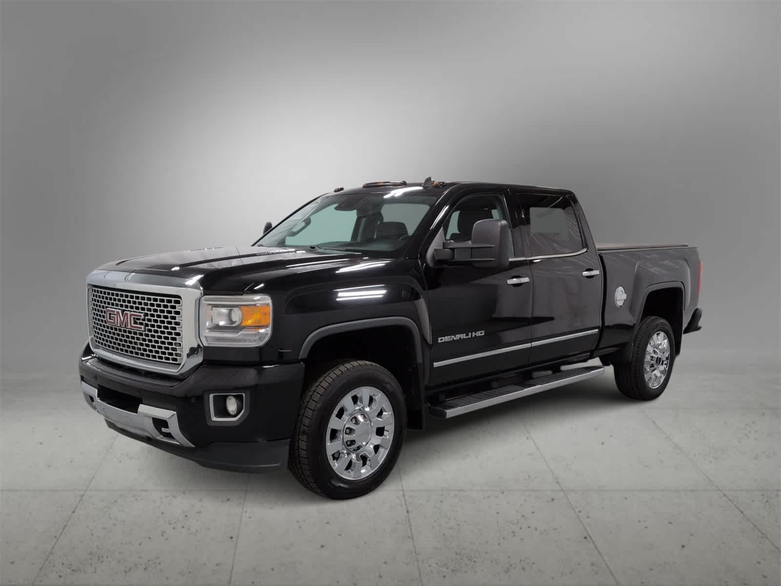 Thumbnail: 2015 GMC Sierra 2500 - 4