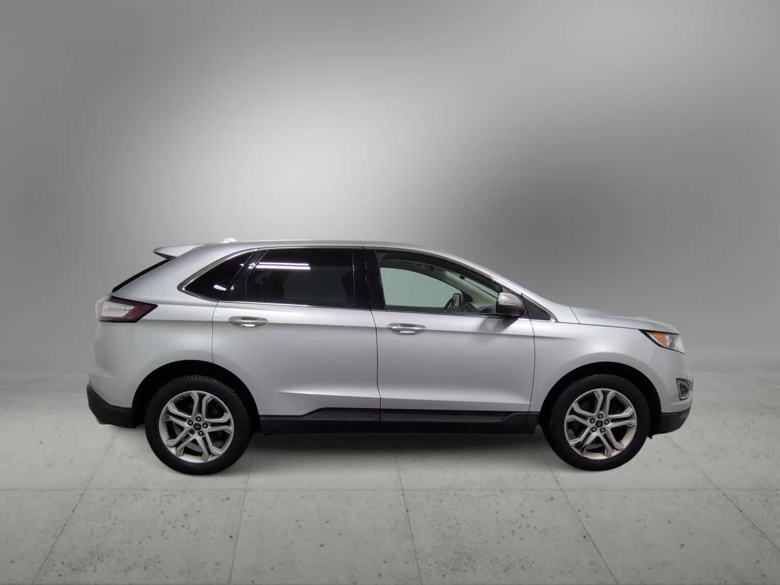 Thumbnail: 2017 Ford Edge - 8