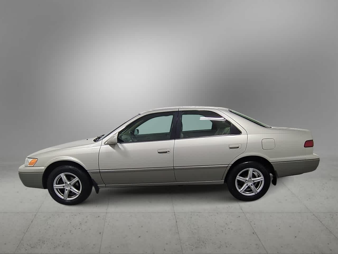 Thumbnail: 1999 Toyota Camry - 5