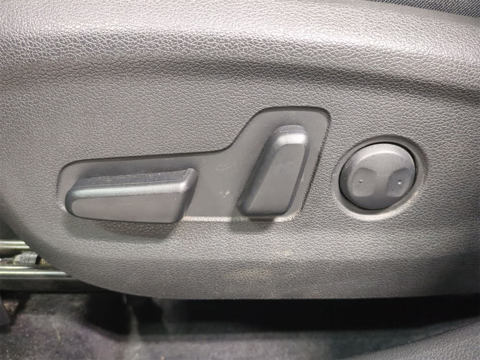 Thumbnail: 2016 Hyundai Tucson - 18
