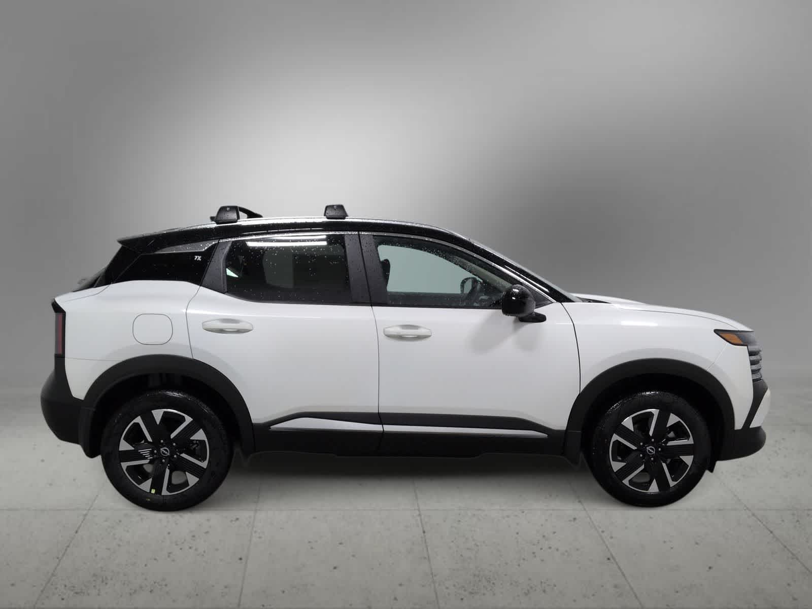 Thumbnail: 2026 Nissan Kicks - 9