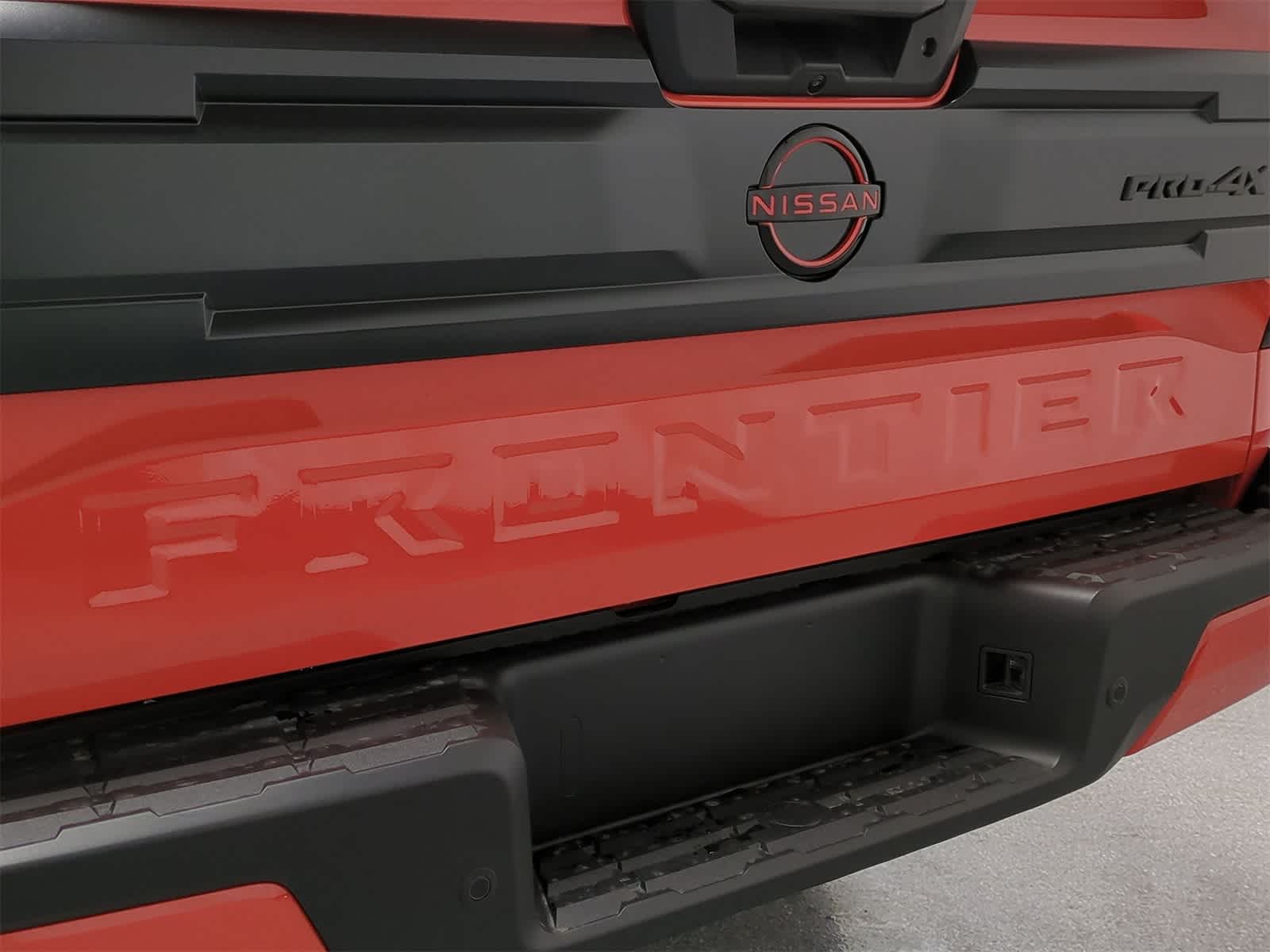 Thumbnail: 2025 Nissan Frontier - 13