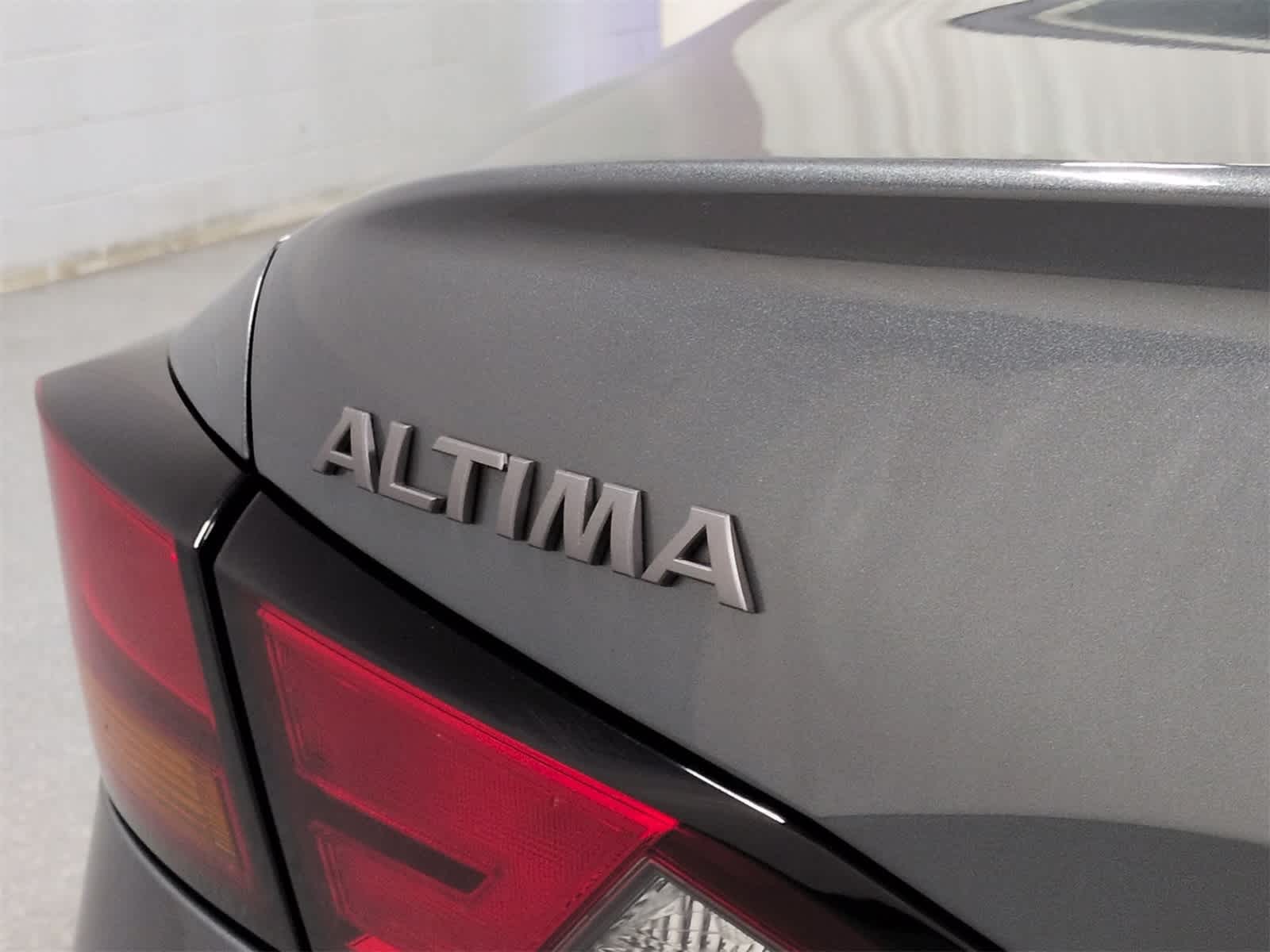 2023 Nissan Altima 2.5 SV photo 4