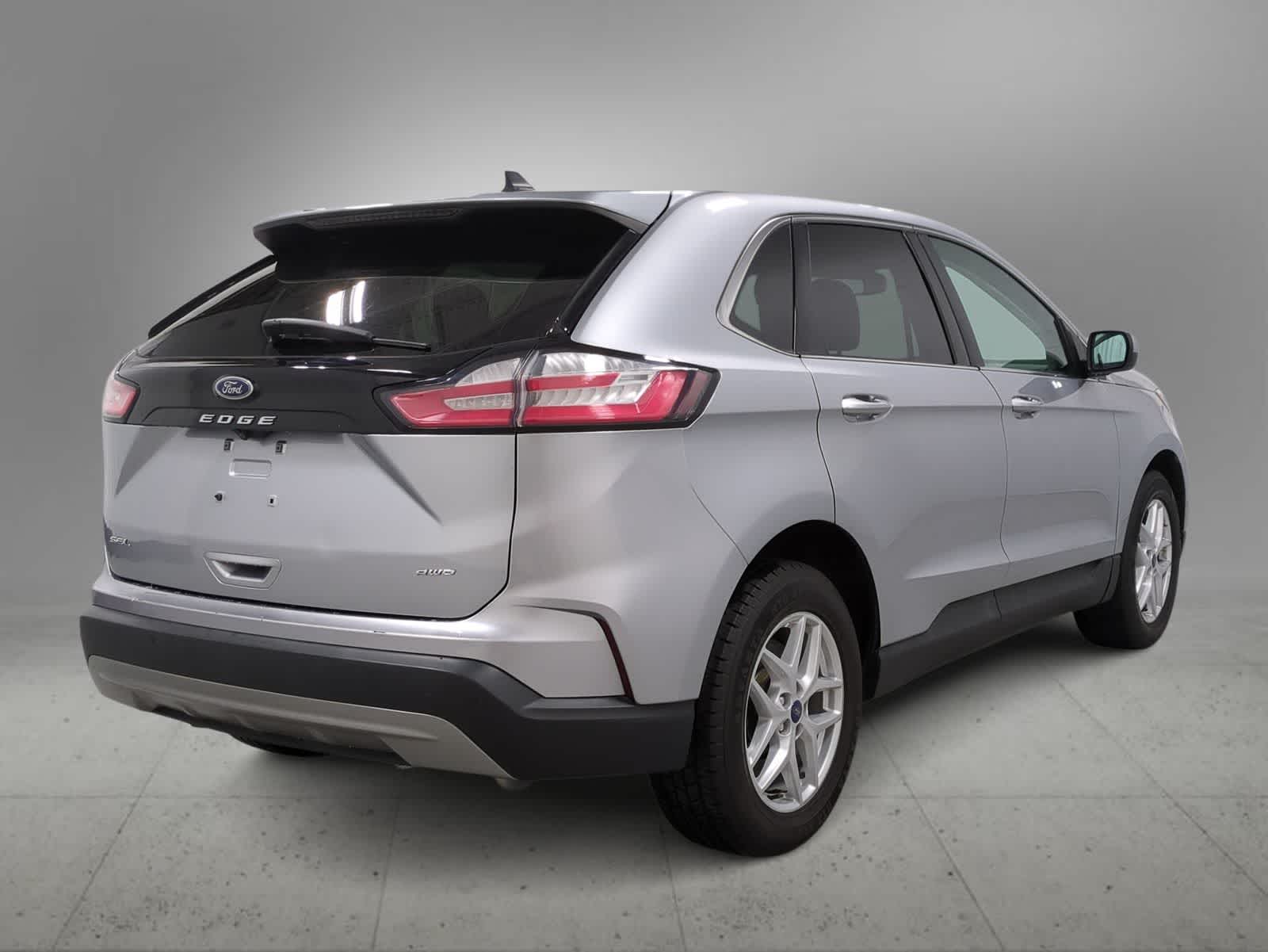 Thumbnail: 2022 Ford Edge - 8