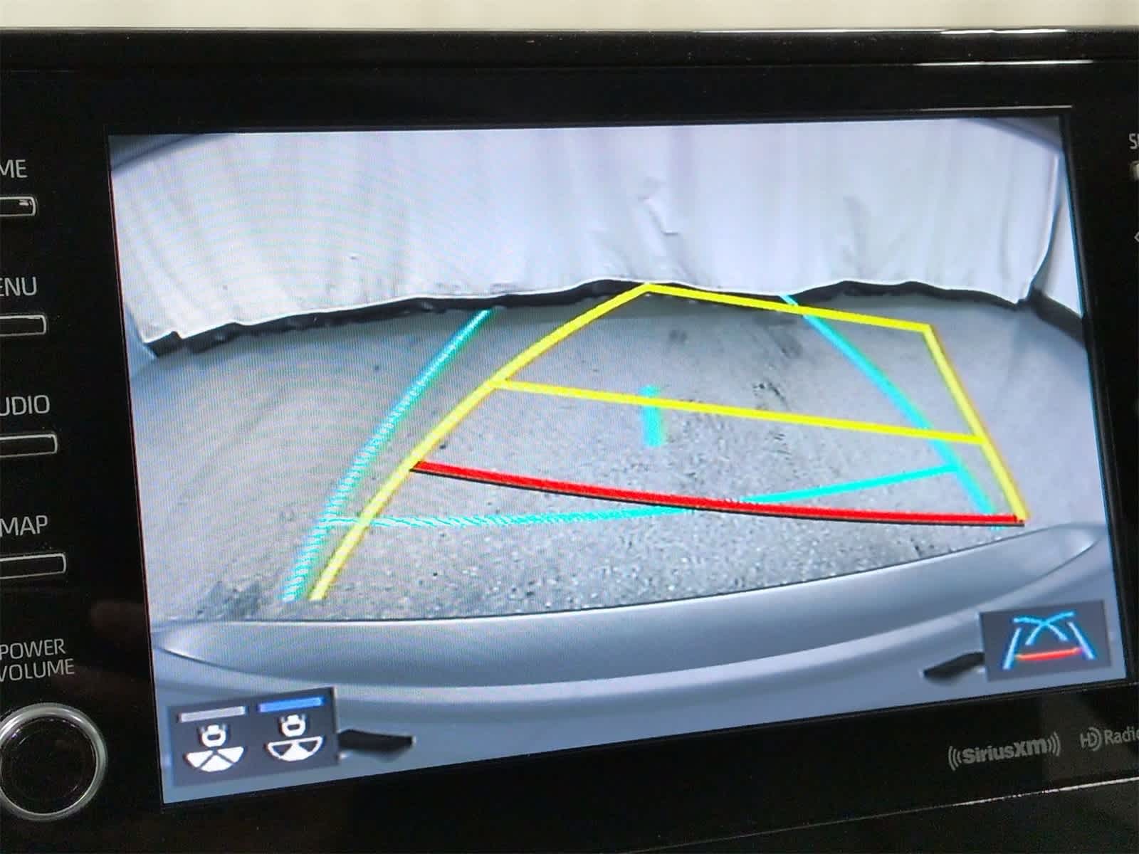 Thumbnail: 2022 Toyota Camry - 30