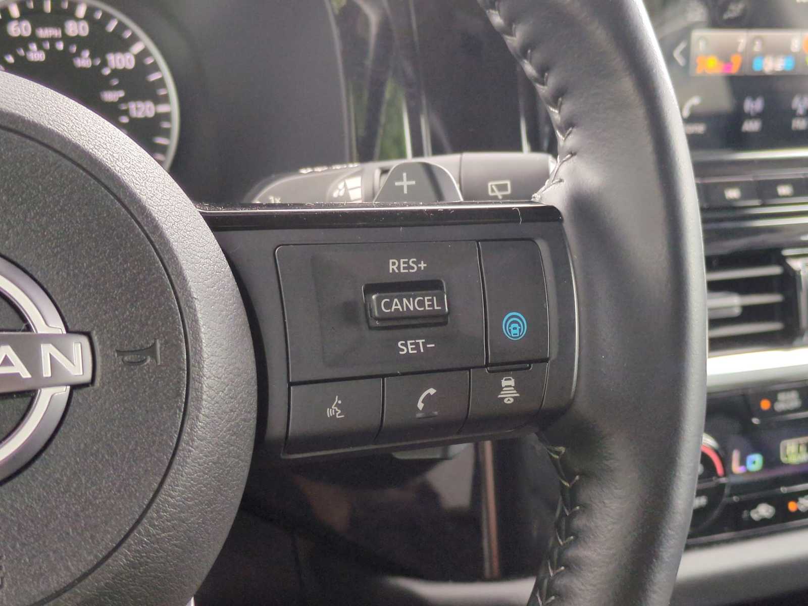 Thumbnail: 2024 Nissan Pathfinder - 24