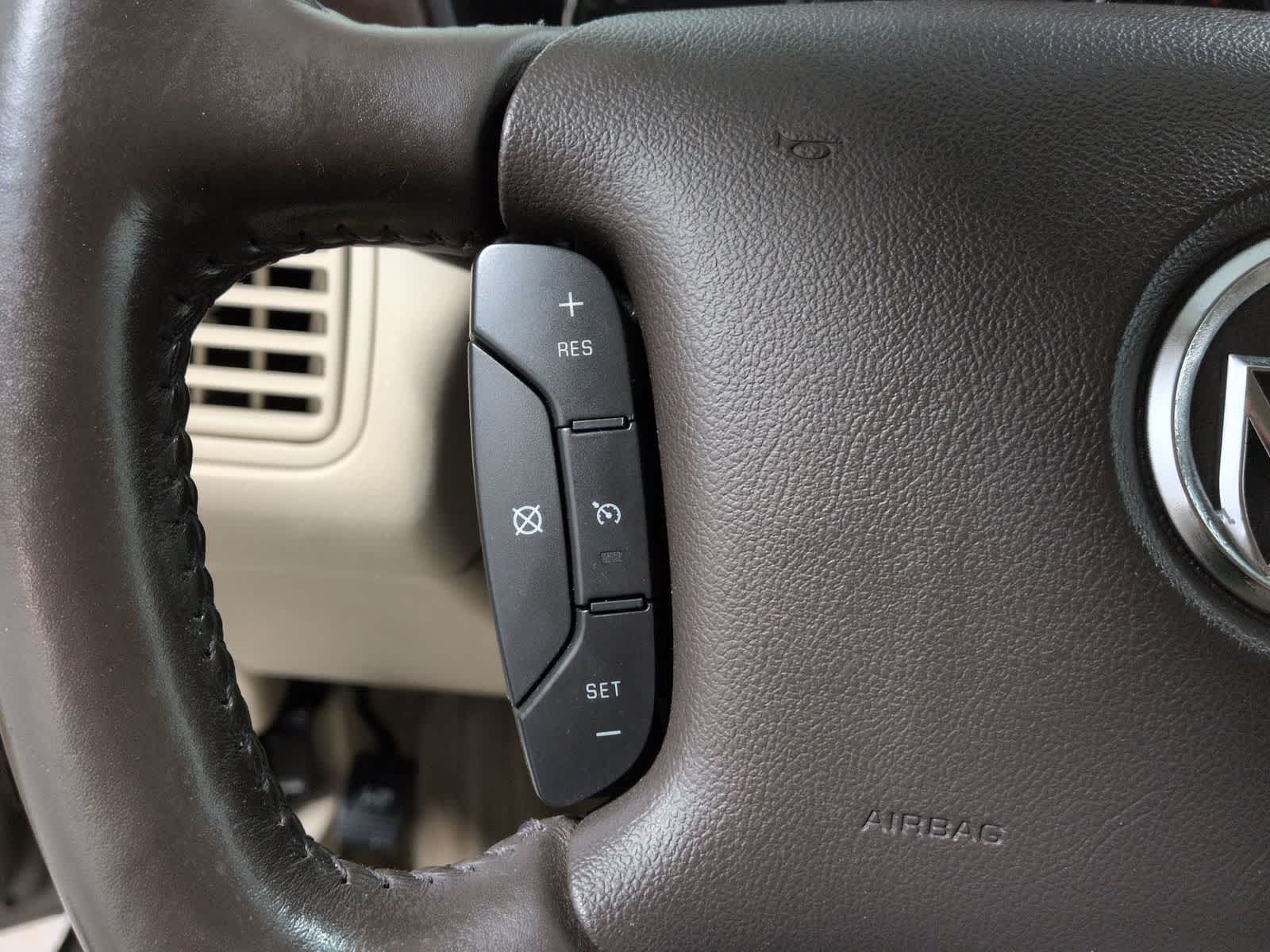 Thumbnail: 2008 Buick LaCrosse - 24